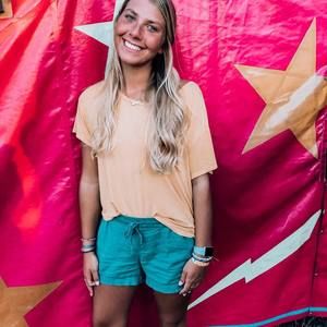 Meet your Posher, Jacie